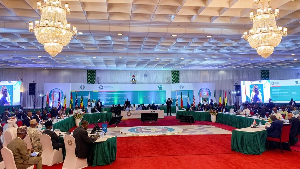 Ecowas: Niger, Mali and Burkina Faso quit West African bloc