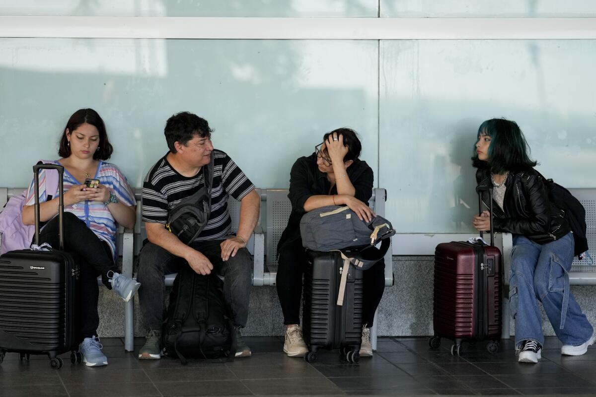 Hundreds of flights canceled as Argentina’s air travel workers go on 24-hour strike